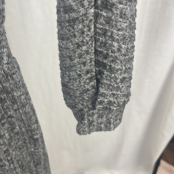 Floret Studios Gray Ribbed Long Sleeve Sweater Dress Size Small (2-4) NWT - Picture 12 of 15